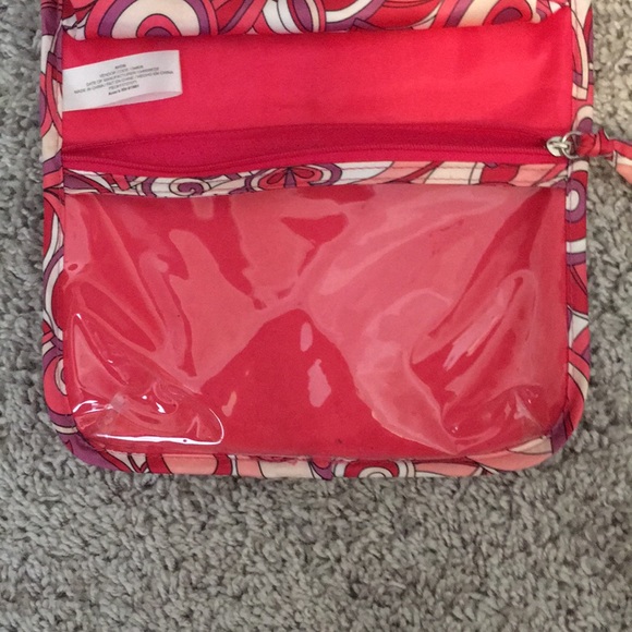 Travel case - Picture 2 of 5